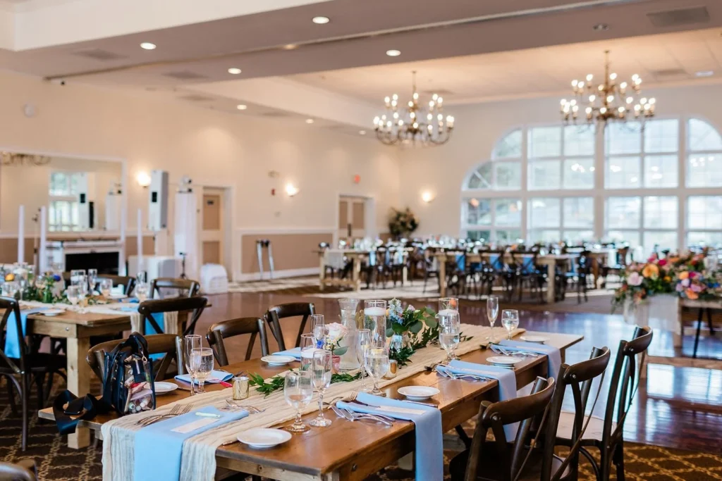 indoor wedding reception at Wallkill Golf Club